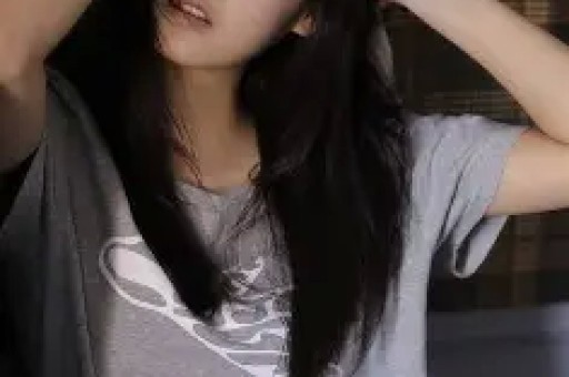 详细阅读:全网炸锅!梅拉尼娅公开演讲朗读吃力遭群嘲舆论反讽打脸舆论乱象 全网炸锅!梅拉尼娅公开演讲朗读吃力遭群嘲舆论反讽打脸舆论乱象