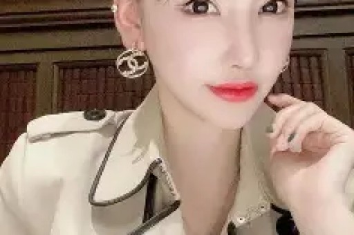 一天4个瓜景甜被曝、Coco冻卵、顶流小花新恋情都是大瓜
