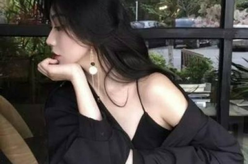 网红直播卖惨翻车虚假深情割韭菜这出戏演砸了! 网红直播卖惨翻车虚假深情割韭菜这出戏演砸了!